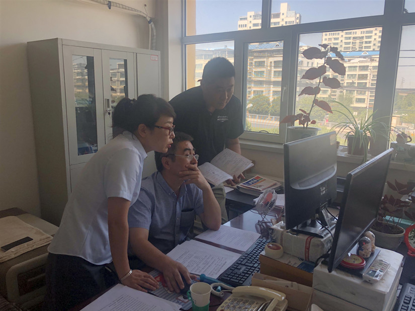 1567410696337420.jpg 圖為:誤會(huì)交通局督查運(yùn)輸公司工作_副本.jpg